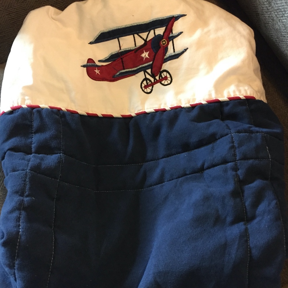 Changing pad cover airplane